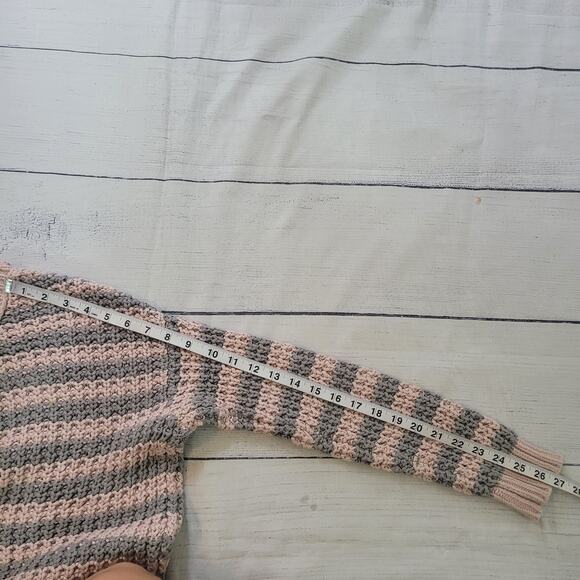 Free People Size XS At The Beach Sweater Pink Striped Chunky Pullover Casual - Picture 8 of 13